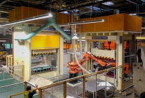 YH96系列內(nèi)飾件液壓機(jī)及生產(chǎn)線